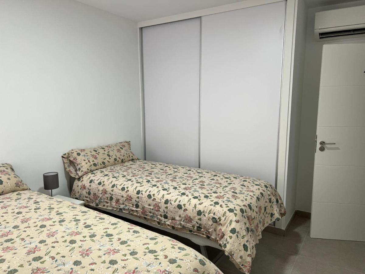 Alicante Residenca Plus Ultra Bagian luar foto